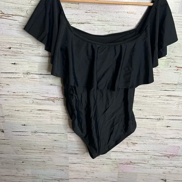 Pink blush maternity swim black size large ruffle - Picture 9 of 10
